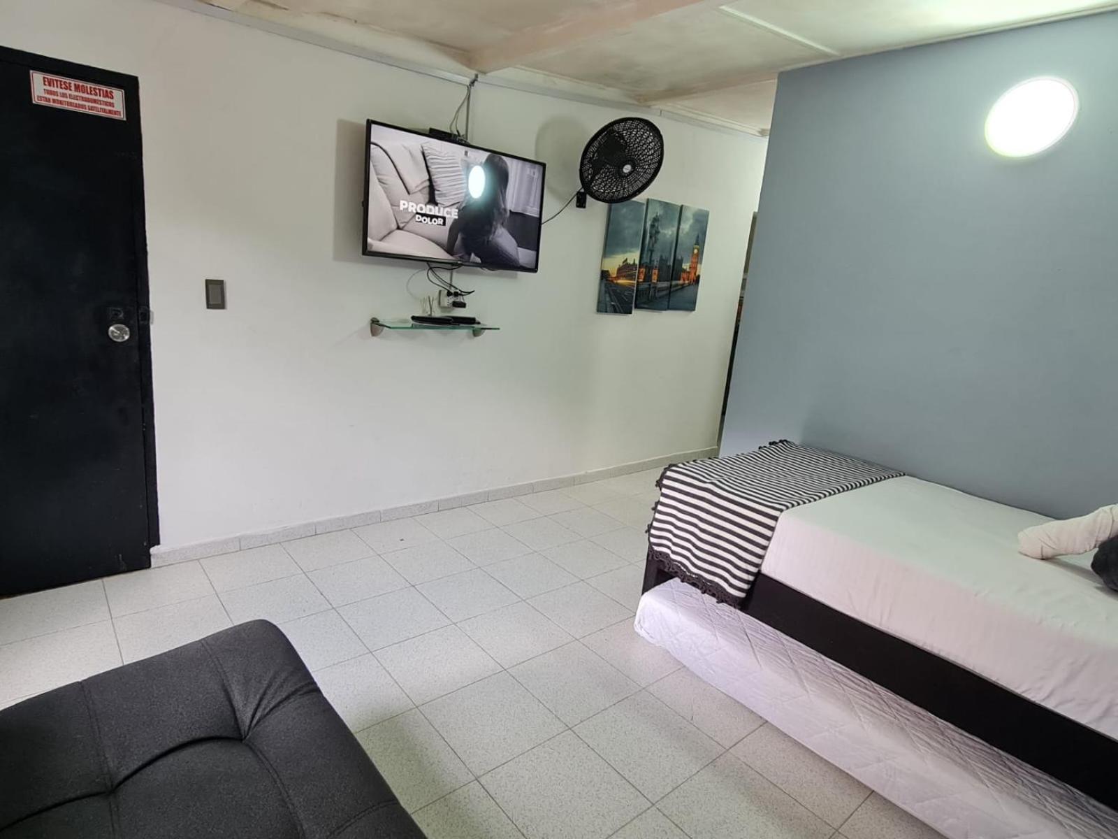 New Cozy Apartment In The Poblado, San Lucas Medellín Buitenkant foto