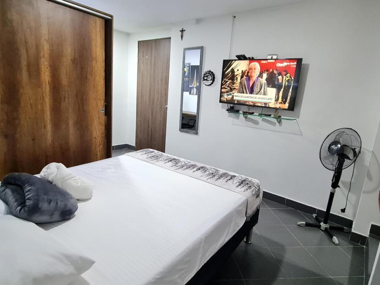 New Cozy Apartment In The Poblado, San Lucas Medellín Buitenkant foto